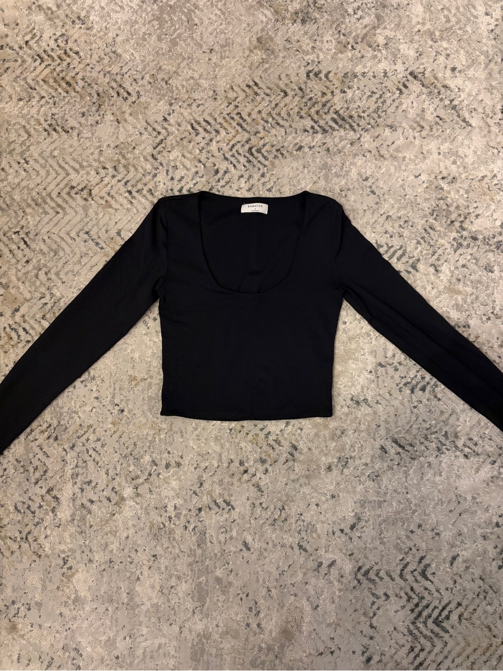 Babaton Black Long-Sleeve Scoop Crop Top